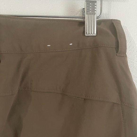 Columbia Hiking Pant Omni Shield Zip off to Shorts Tan brown size 8 NWOT - Picture 5 of 10
